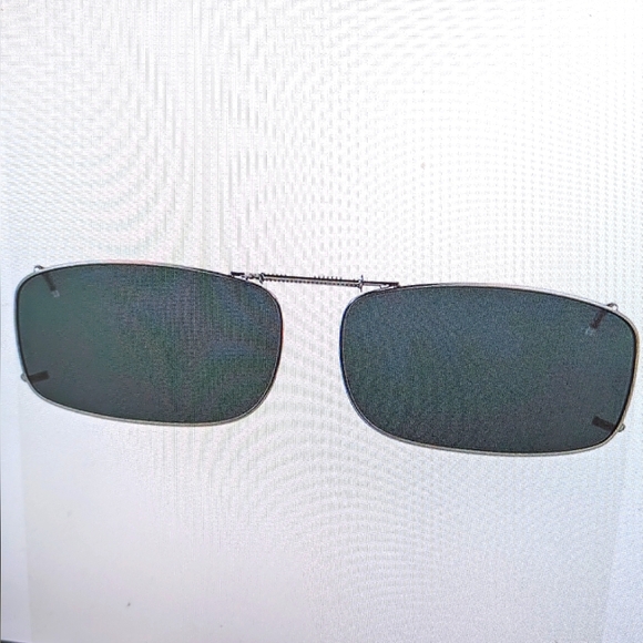 NWT VISUAL IMPACT WOMEN'S POLARIZED CLIP-ON SUNGLASSES - ECLIPSE - Picture 4 of 5